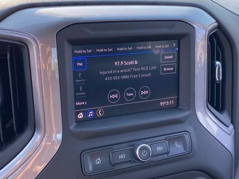 Used 2022 Chevrolet Silverado 1500 W/T AWD/4WD image 32