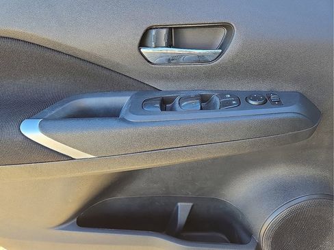 Used 2024 Nissan Kicks SV image 22