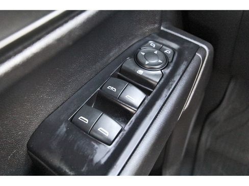 Used 2020 Chevrolet Silverado 1500 Custom w/ Infotainment Package RWD image 21