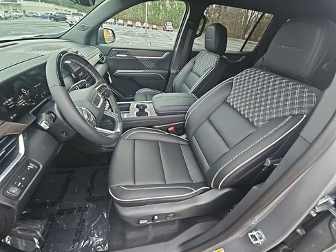 New 2026 GMC Acadia Denali w/ Super Cruise Package image 15