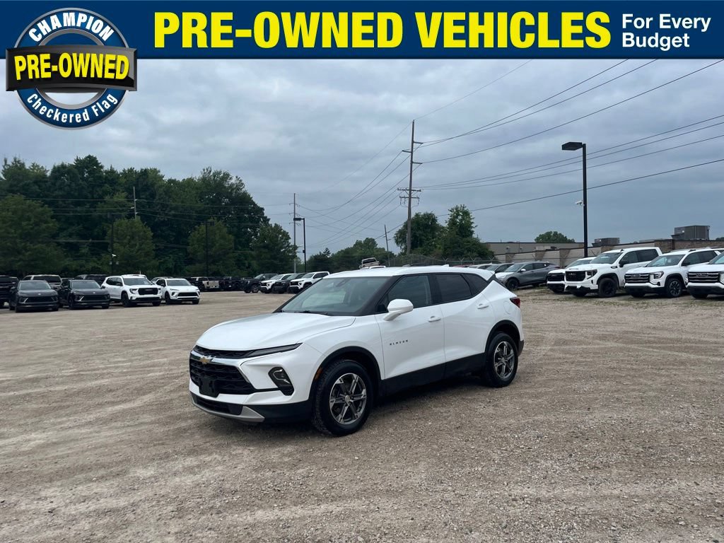 Used 2023 Chevrolet Blazer LT FWD image 1