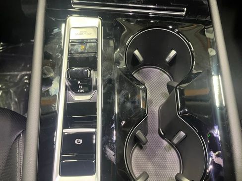 New 2026 Volkswagen Atlas SE image 14