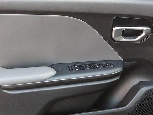 New 2025 Kia K4 LXS image 20