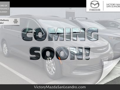 Used 2017 Chrysler Pacifica Touring