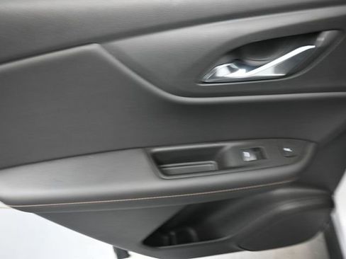 Used 2020 Chevrolet Blazer Premier image 19