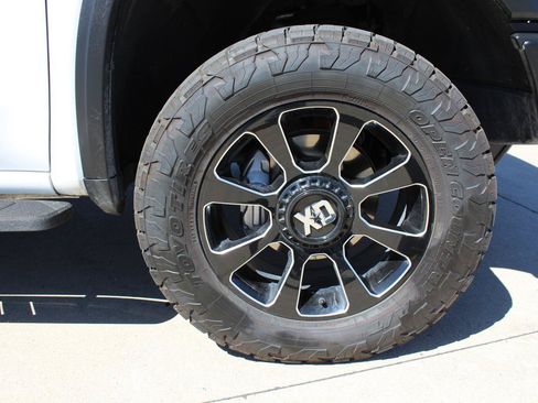 Used 2024 GMC Sierra 1500 AT4X AWD/4WD image 43