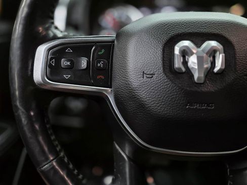 Used 2019 RAM 1500 Laramie AWD/4WD image 21