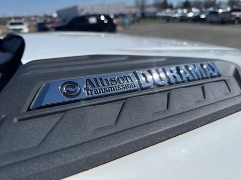 Used 2023 Chevrolet Silverado 2500 LT image 9