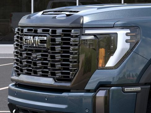 New 2026 GMC Sierra 2500 Denali Ultimate AWD/4WD image 16