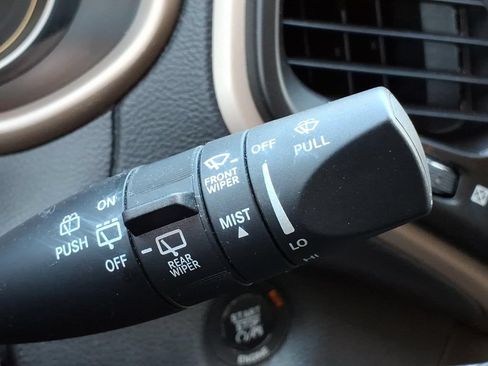 Used 2016 Jeep Cherokee Limited AWD/4WD image 26