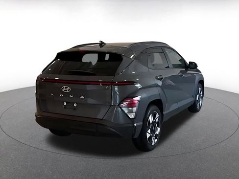 Used 2025 Hyundai Kona SEL image 11