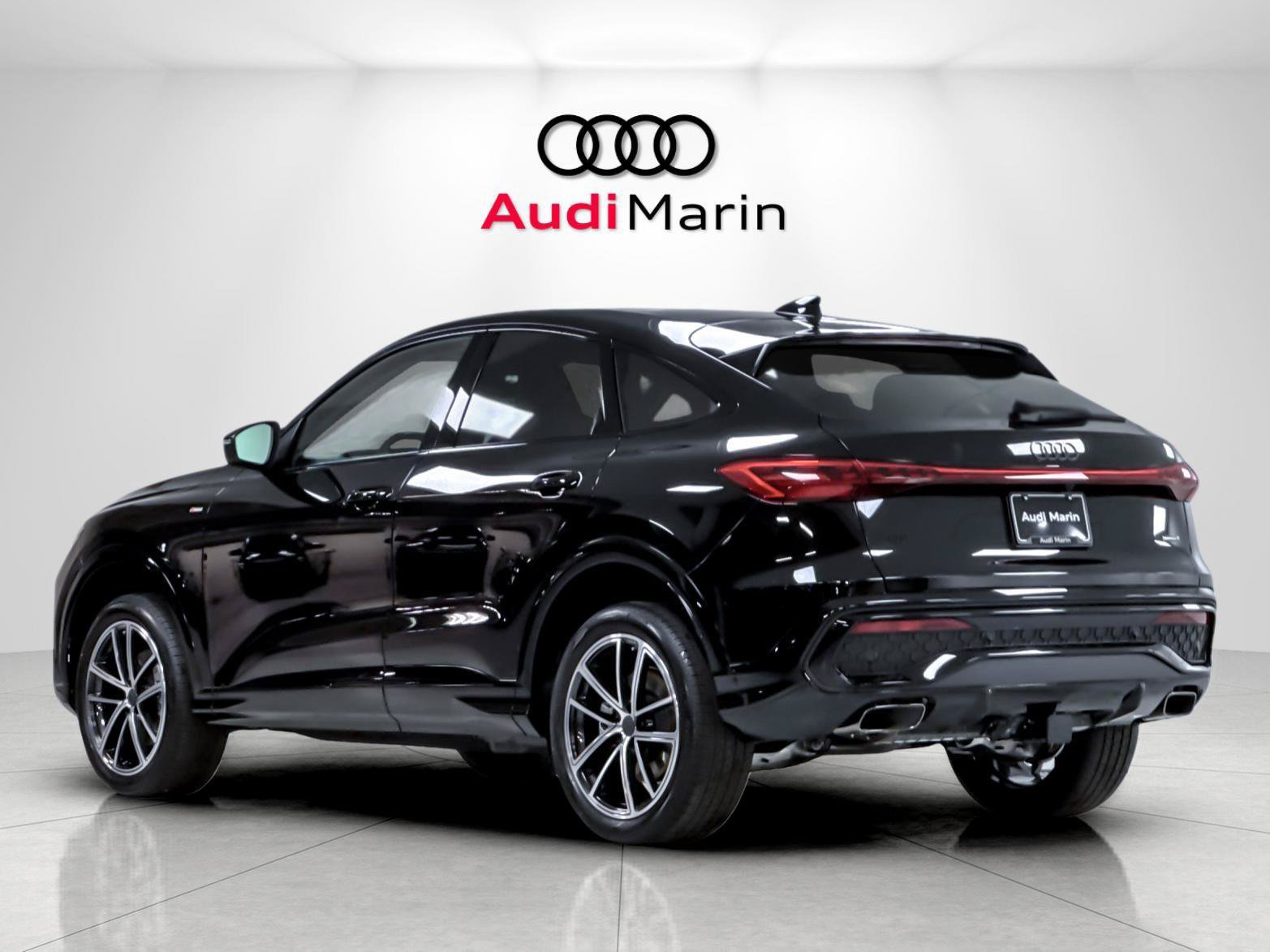 New 2026 Audi Q5 Premium Plus AWD/4WD image 3