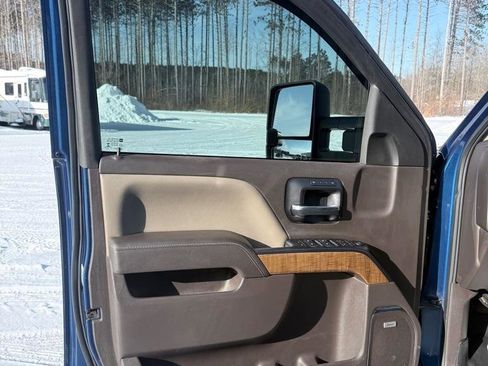 Used 2016 GMC Sierra 2500 SLT w/ Duramax Plus Package image 12