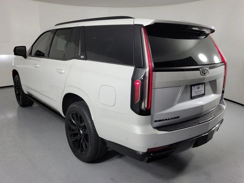 Certified 2024 Cadillac Escalade Sport w/ LPO, ONYX Package AWD/4WD image 4