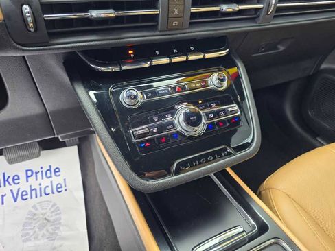 Used 2022 Lincoln Corsair Reserve w/ Equipment Group 201A image 19