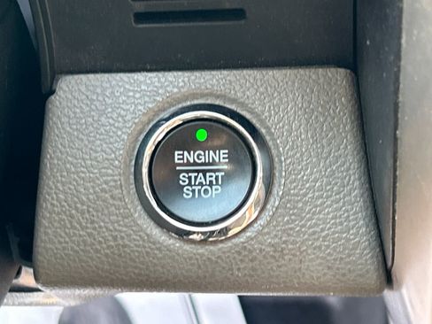 Used 2019 Ford F150 Lariat AWD/4WD image 25