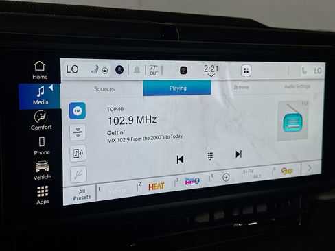 Used 2024 Jeep Wrangler Sahara w/ Safety Group image 19