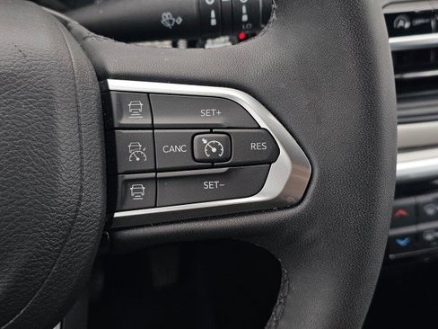 Certified 2025 Jeep Compass Limited AWD/4WD image 31