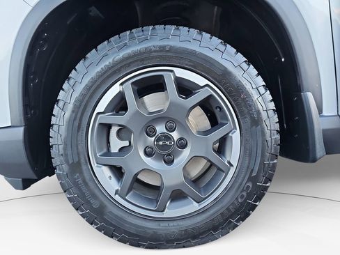 Used 2024 Honda Pilot TrailSport image 24