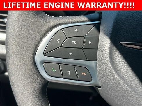 New 2026 Chrysler Pacifica Select FWD image 20
