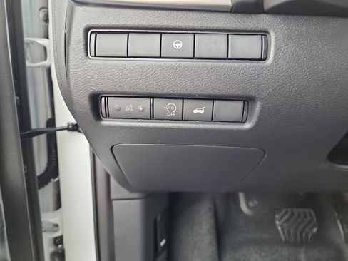 New 2026 Nissan Rogue SV w/ Cold Weather Package AWD/4WD image 22