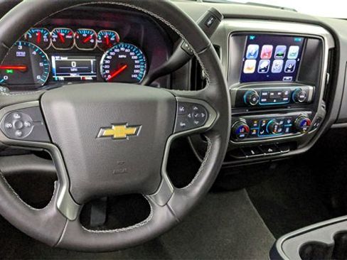 Used 2018 Chevrolet Silverado 1500 LT w/ All Star Edition image 34