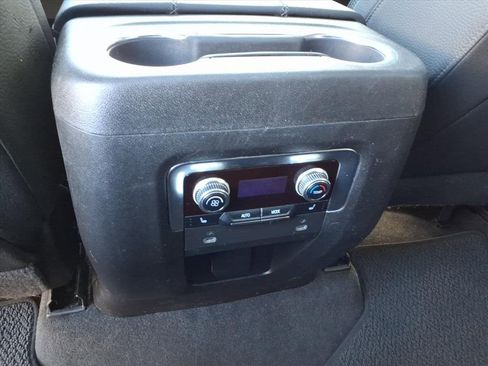 Used 2022 GMC Yukon Denali image 12