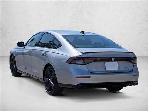Used 2023 Honda Accord Sport image 8