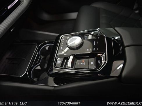 Used 2024 BMW 530i w/ M Sport Package RWD image 33