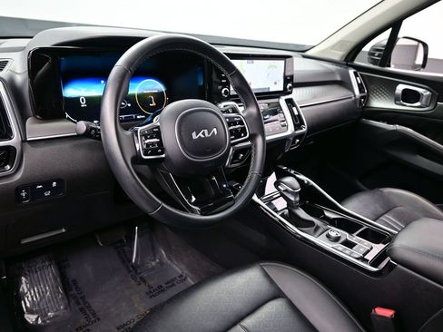 Used 2023 Kia Sorento SX FWD image 13