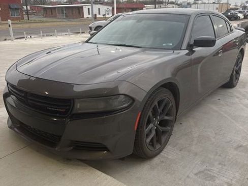 Used 2023 Dodge Charger SXT w/ Blacktop Package image 3