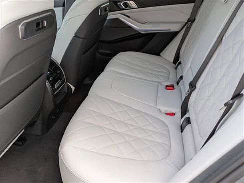 Used 2026 BMW X5 xDrive40i image 17