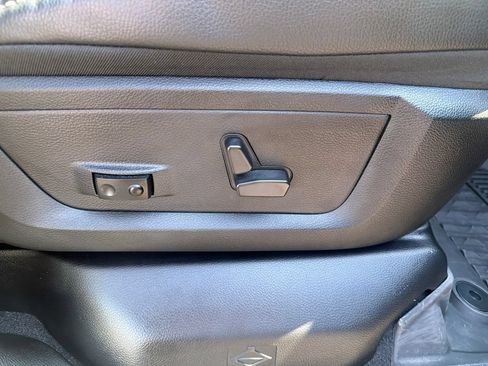 Used 2024 RAM 2500 Laramie w/ Sport Appearance Package AWD/4WD image 27