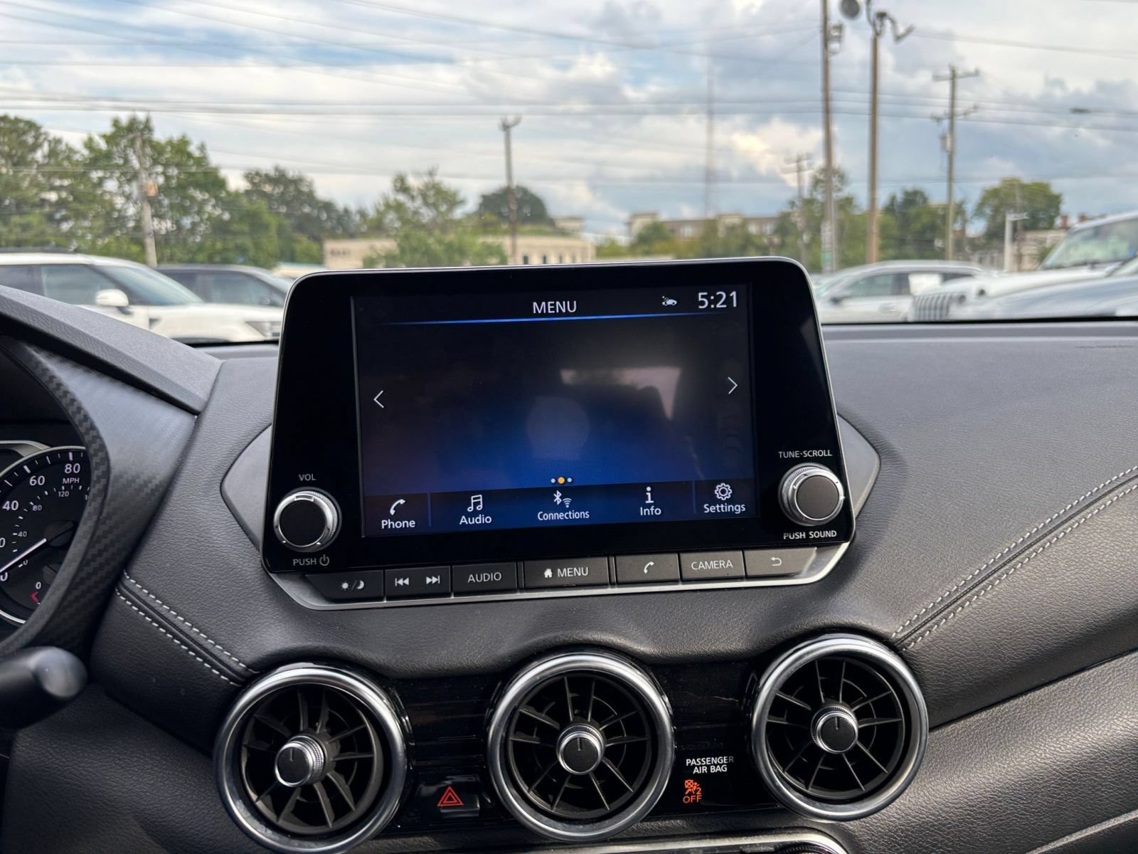 Used 2025 Nissan Sentra SV FWD image 19