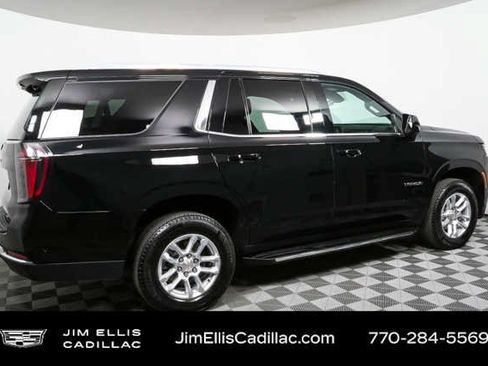 Used 2025 Chevrolet Tahoe LT RWD image 2