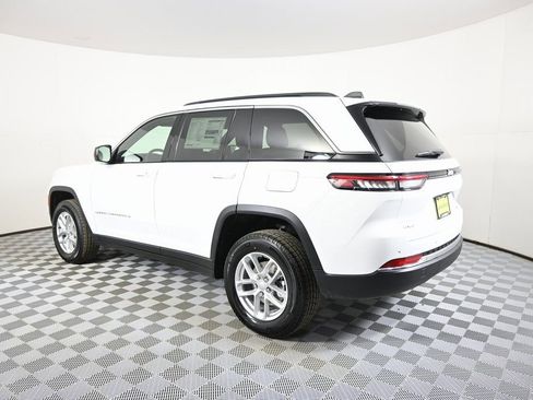 New 2026 Jeep Grand Cherokee Laredo X image 4