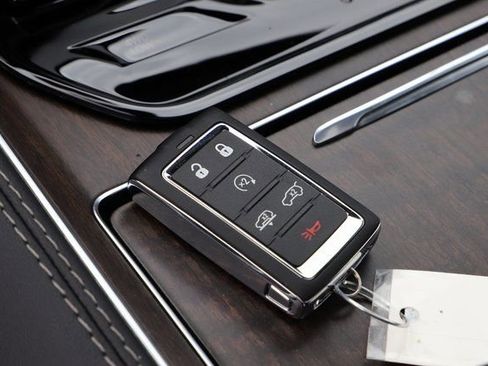 New 2024 Jeep Grand Wagoneer L 4WD w/ Convenience Group III image 46