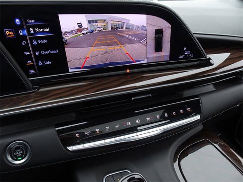 Certified 2023 Cadillac Escalade ESV Sport Platinum w/ LPO, ONYX Package image 20