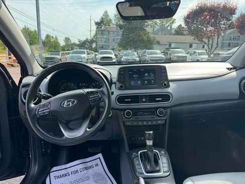 Used 2021 Hyundai Kona Limited AWD/4WD image 11
