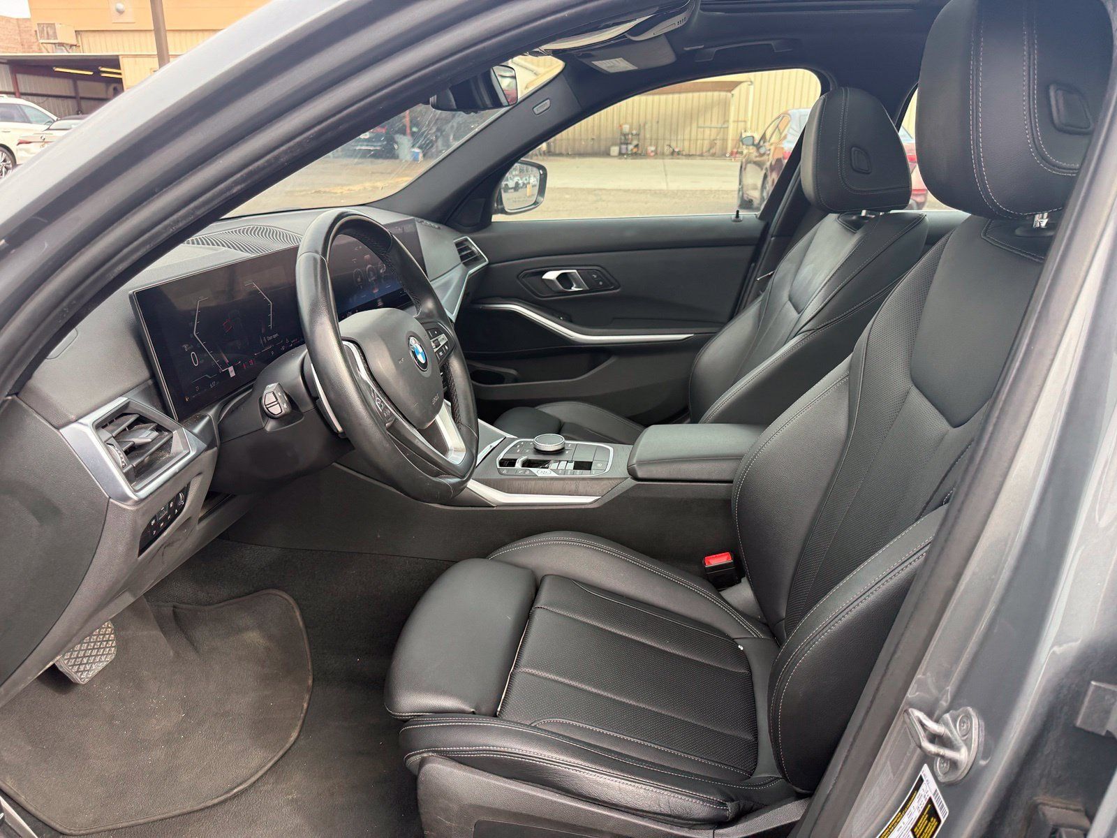 Used 2024 BMW 330i Sedan RWD image 12