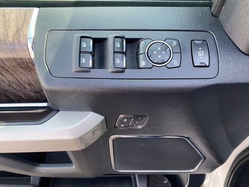 Used 2019 Ford F250 Lariat w/ Lariat Ultimate Package image 14