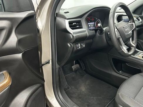 Used 2023 GMC Acadia SLE w/ Driver Convenience Package image 27