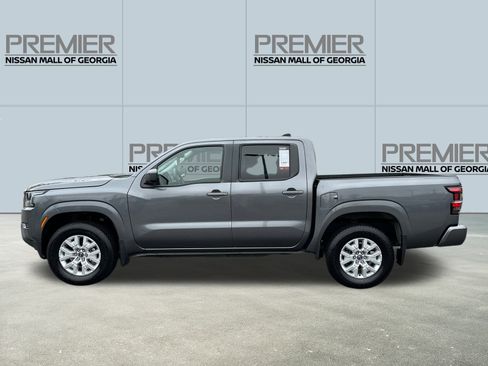 Certified 2022 Nissan Frontier SV image 8