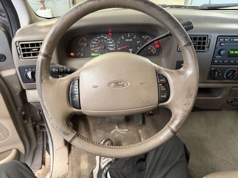Used 2002 Ford F250 4x4 SuperCab Super Duty image 31