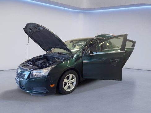 Used 2014 Chevrolet Cruze LT FWD image 11