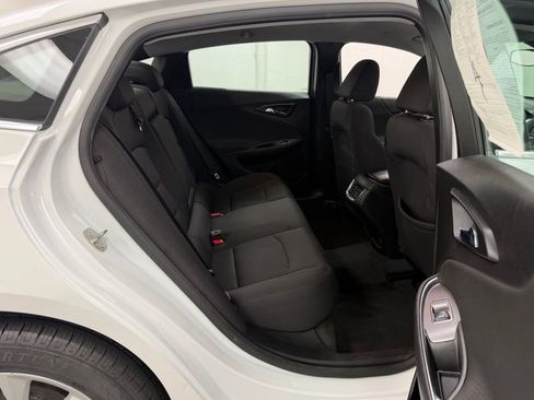 Used 2018 Chevrolet Malibu LT FWD image 13