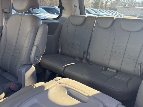 Used 2010 Kia Sedona EX w/ Luxury Pkg image 14