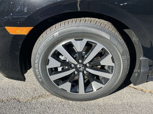 New 2026 Honda Odyssey EX-L image 7