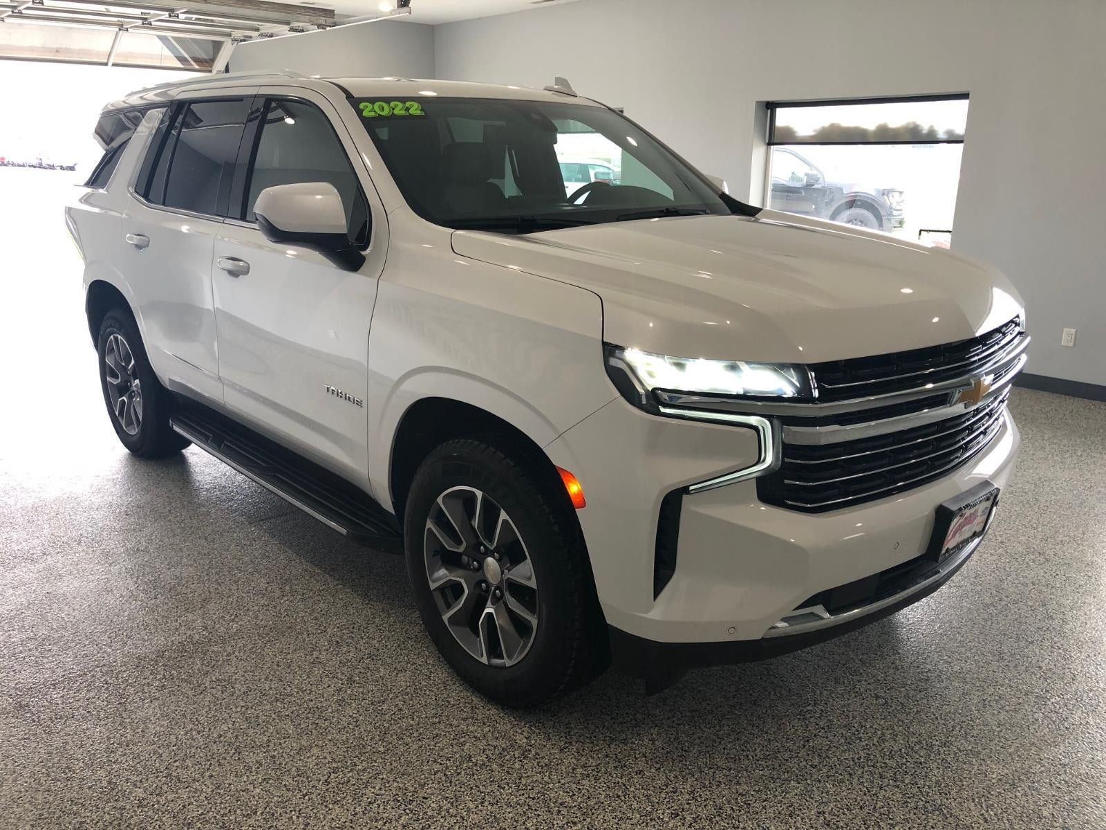 Used 2022 Chevrolet Tahoe LT AWD/4WD image 2