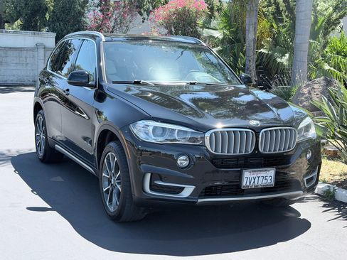 Used 2017 BMW X5 xDrive40e w/ Premium Package AWD/4WD image 4